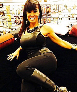 lisa ann 5