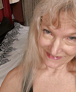 blonde sexy usa mature