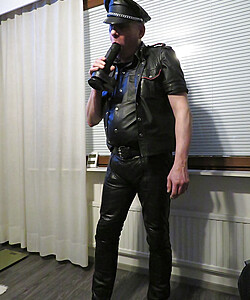 Finnish gay and leather ass free gay gallery