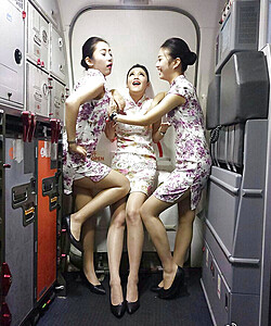 flight attendants dressed and undressed2