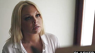 Jesse Jane gets upset at ex for leaving her with the home porn collection Porn Video